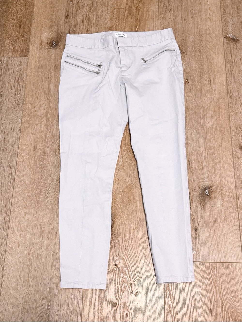 Calvin Klein Light Gray Skinny Jeans with Zip Pockets